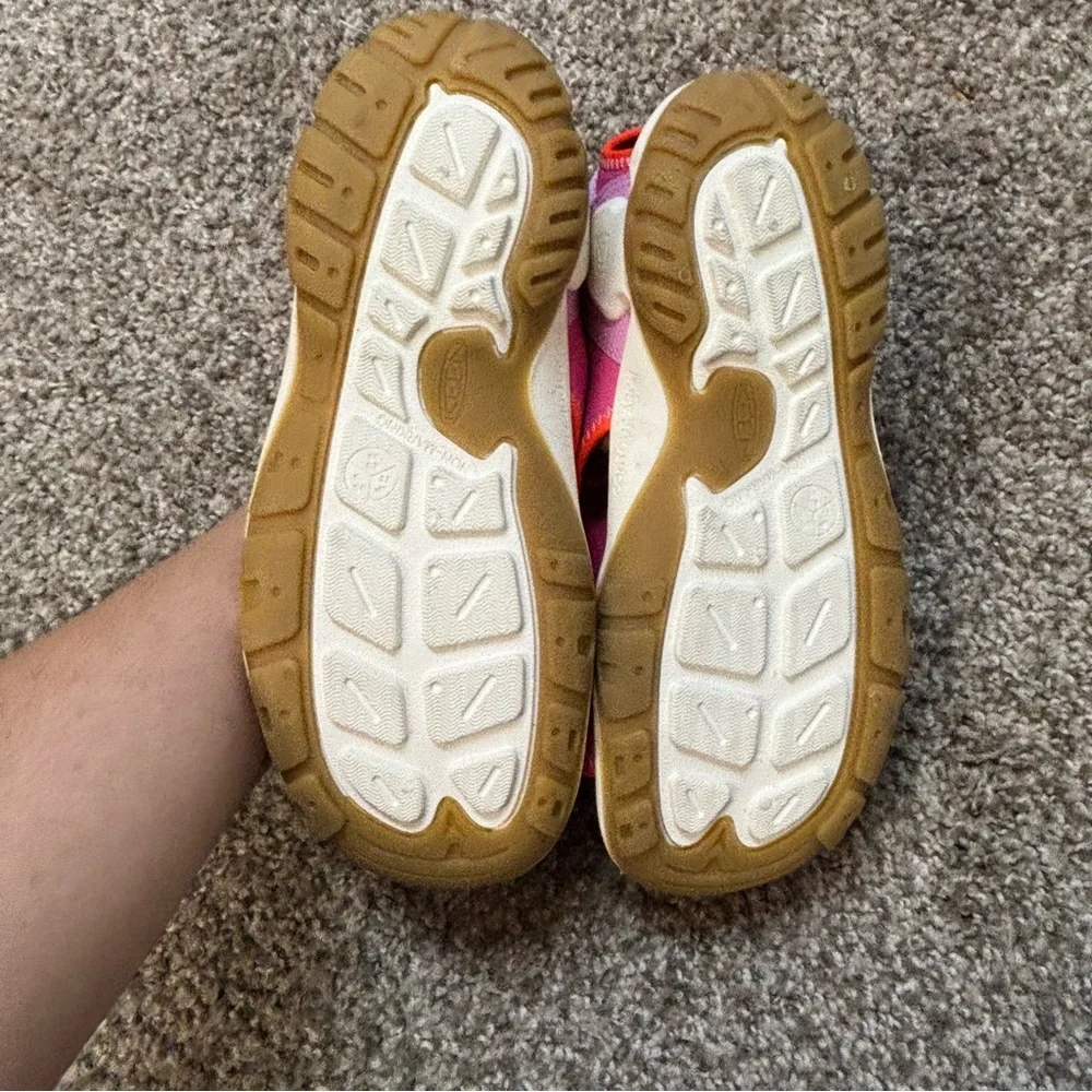 KEEN Child Big Kid‎ Size 3 Knotch River Open Toe Sandal Pink